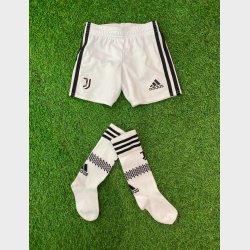 Juventus 2022/24 - 92-98 (inkl. shorts og str�mper)